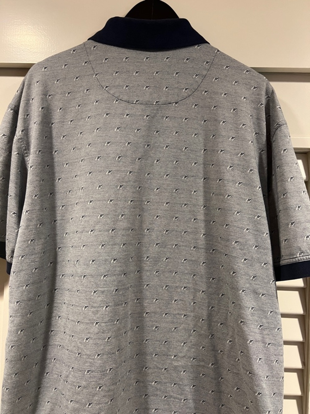 Like New PING Princeville Light Gray Golf Polo with Navy Collar and Micro Print! - Picture 8 of 11